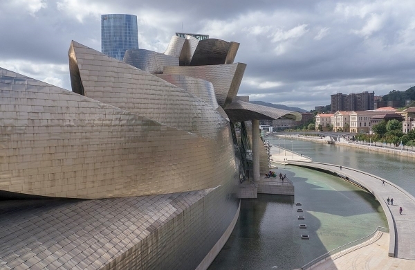 是藝術還是建築 來趟西班牙建築旅行看看