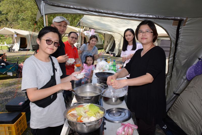 午餐囉!一起來大啖宜蘭在地好食材。(管延海攝影)