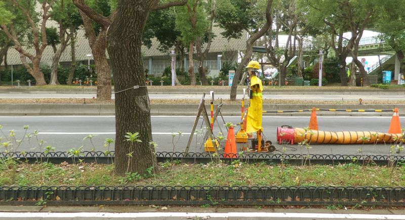 中山北路上的假人;攝影:王進坤