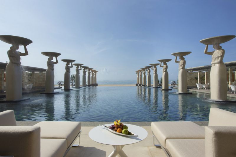 The Mulia - The Oasis Pool。