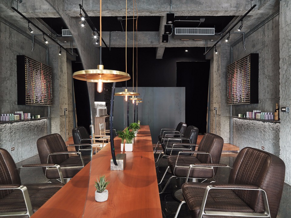 合風蒼飛設計工作室作品「LUNA SALON-粹」