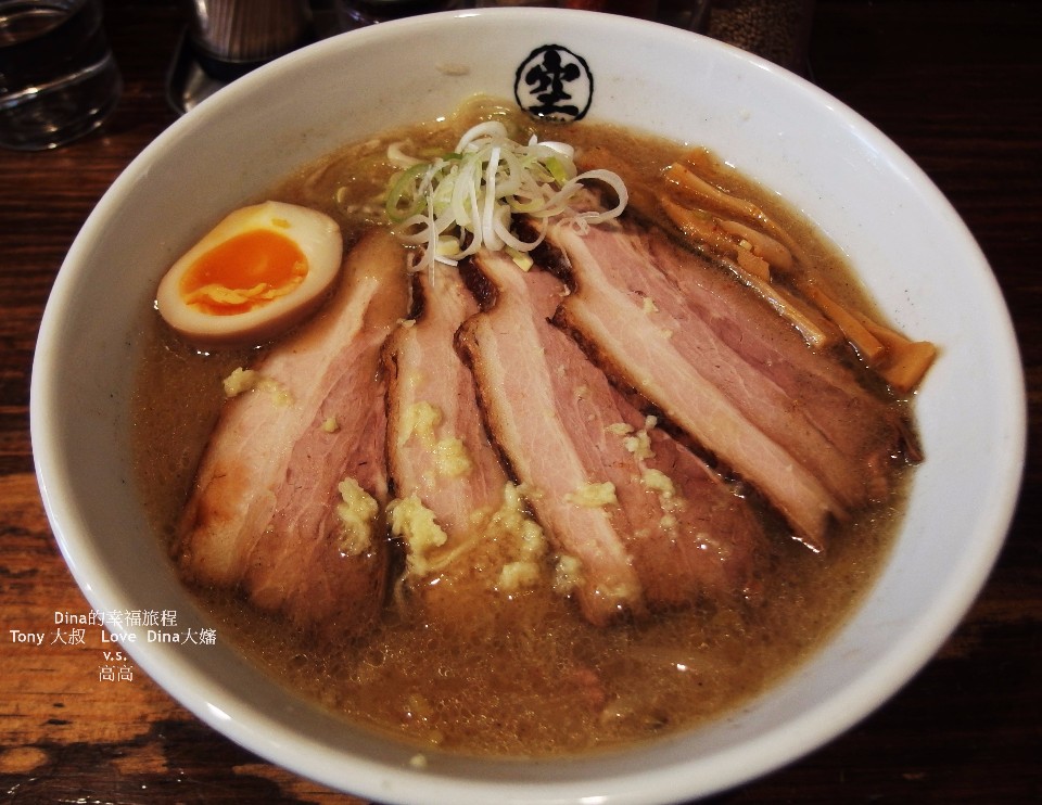 【日本 北海道】狸小路人氣排隊美食 空拉麵 道地濃郁味噌的札榥拉麵