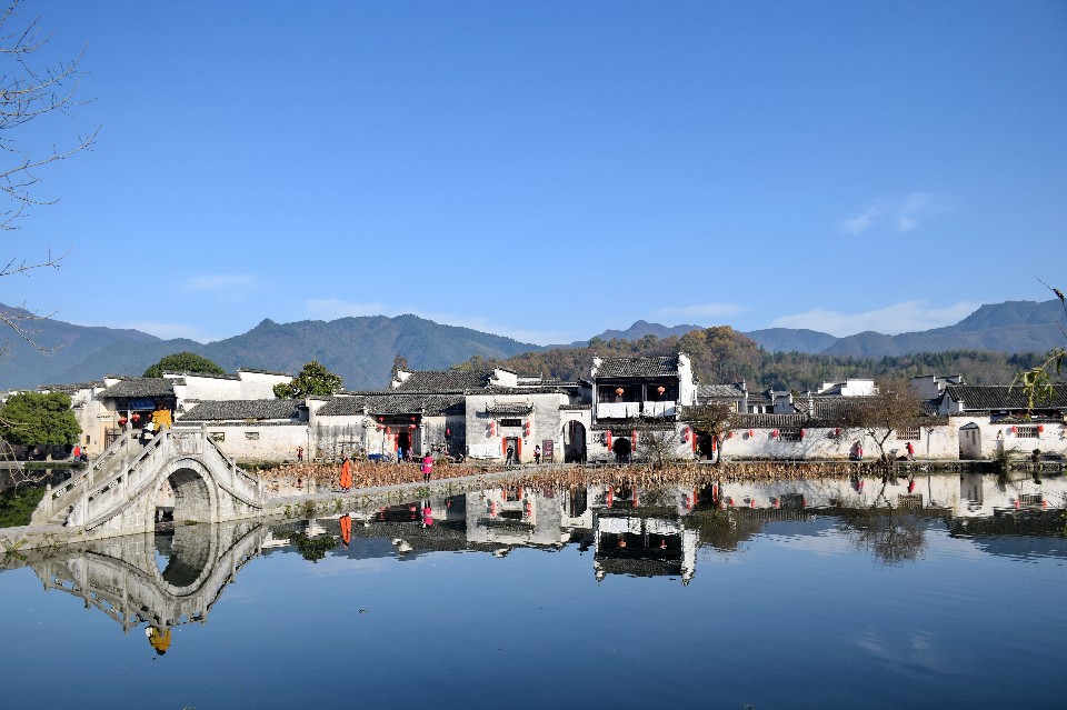 宏村是電影《臥虎藏龍》外景拍攝地。(雄獅旅遊提供)