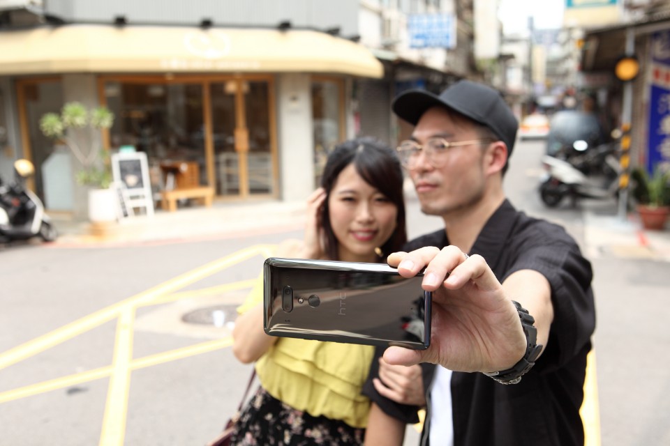 感受文創小店的精彩 HTC U12+赤峰街小旅行