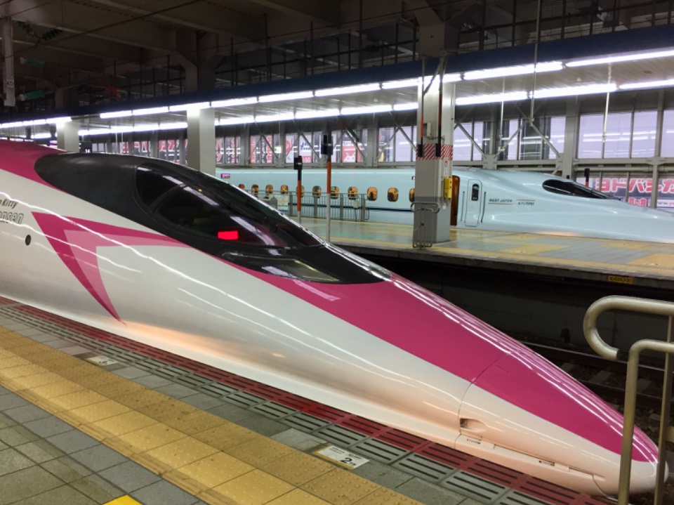 【日本福岡】萌え 萌え!Hello Kitty 新幹線