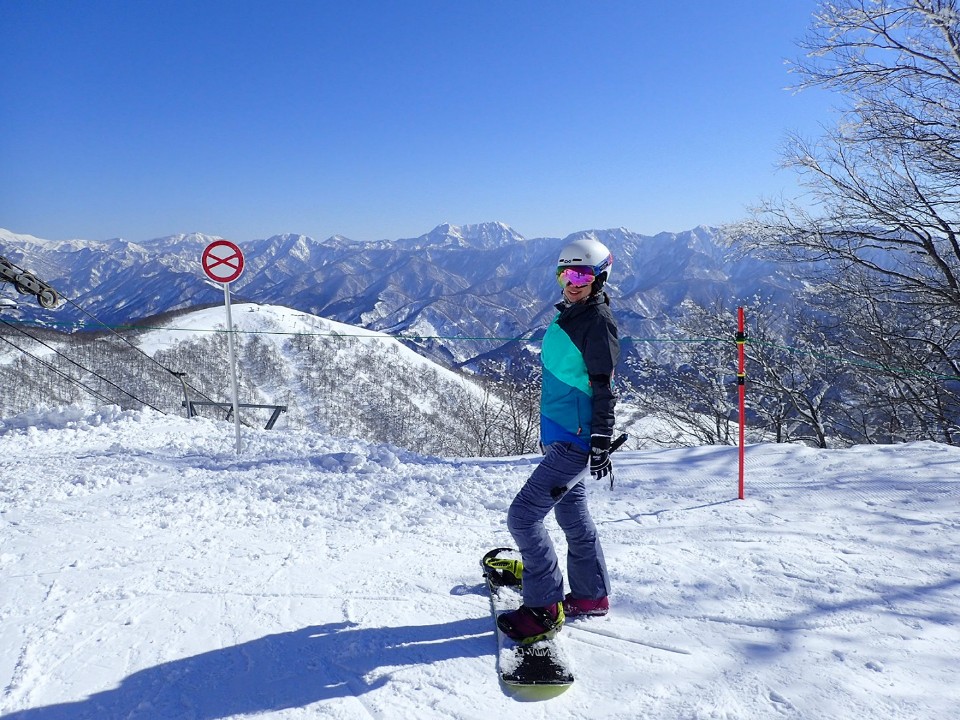 最強滑雪部落客 娜塔蝦教練
