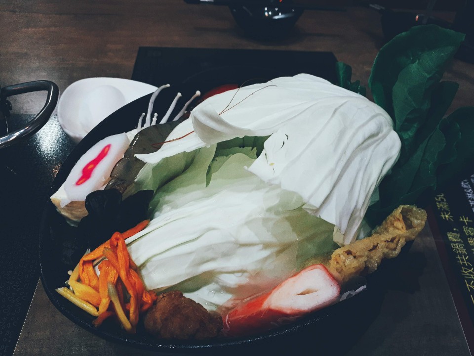 【基隆】老富樂台式涮涮鍋仁二店│以白甘蔗熬煮湯頭,甘甜不燥熱食材又新鮮