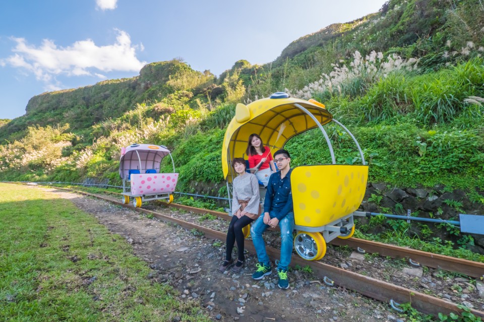 深澳鐵道自行車免費試乘,穿越山海與魔幻隧道的驚奇之旅