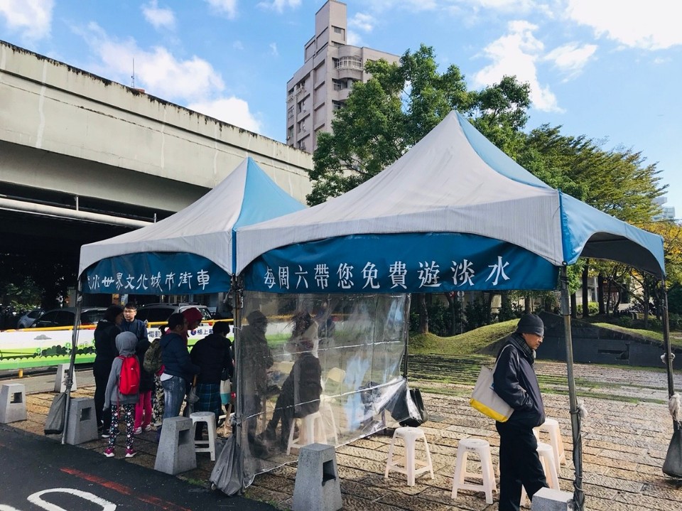 就是愛趴趴走 --- 跟著我來趟免費、限定的淡水親子文化車河之旅