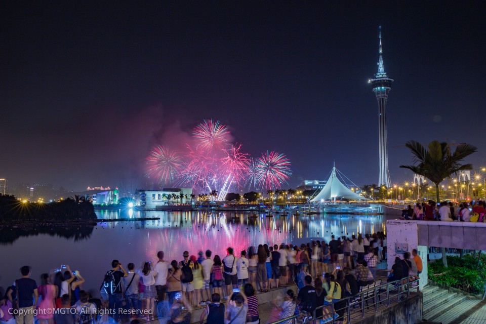 旅遊推薦/一期一會的美景!澳門國際煙花比賽匯演9月登場