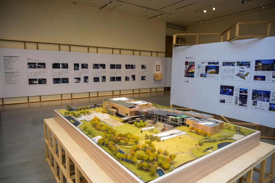 台中國美館「國美4.0建築事件簿」特展闡述國美館「邊修邊展」建築故事