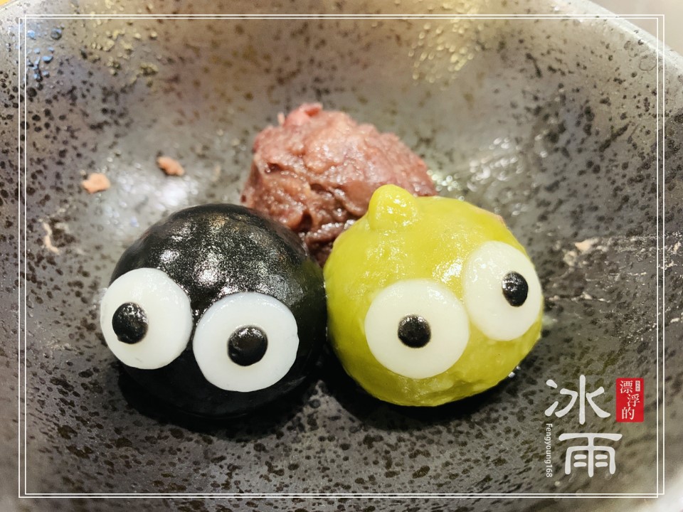 【路地 氷の怪物】大安區美食推薦市民大道上的怪怪小店 超可愛湯圓盯著你看 怎忍心吃掉呢!