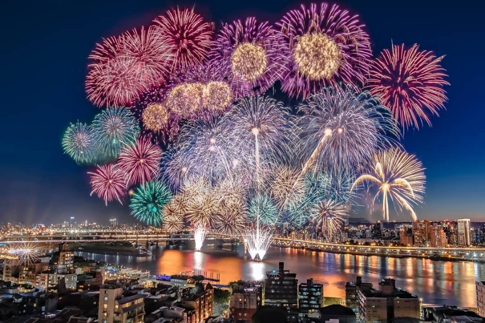 大稻埕情人節開跑!煙火資訊、周邊美食、景點、必逛特色商店懶人包