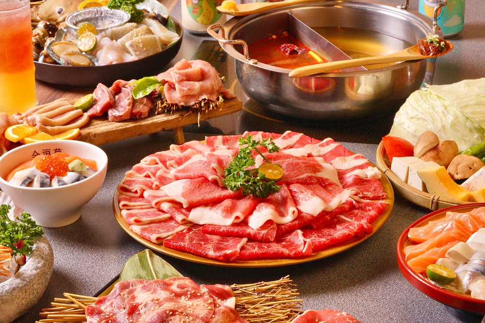獻給嗜美食的父親!金洹苑推出八月燒肉鍋物放題 和牛、肋眼、藍鑽蝦、啤酒讓爸爸暢快吃到飽!