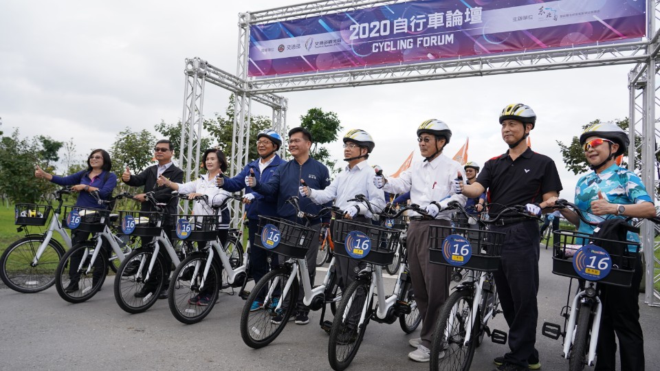 【2021自行車旅遊年】交通部長領各首長進行產官學交流 打造自行車天堂