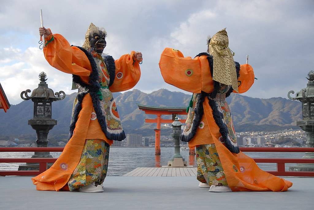 [日本广岛] 严岛神社重现《兰陵王入阵曲》。-欣旅游BonVoyage-欣传媒旅游频道
