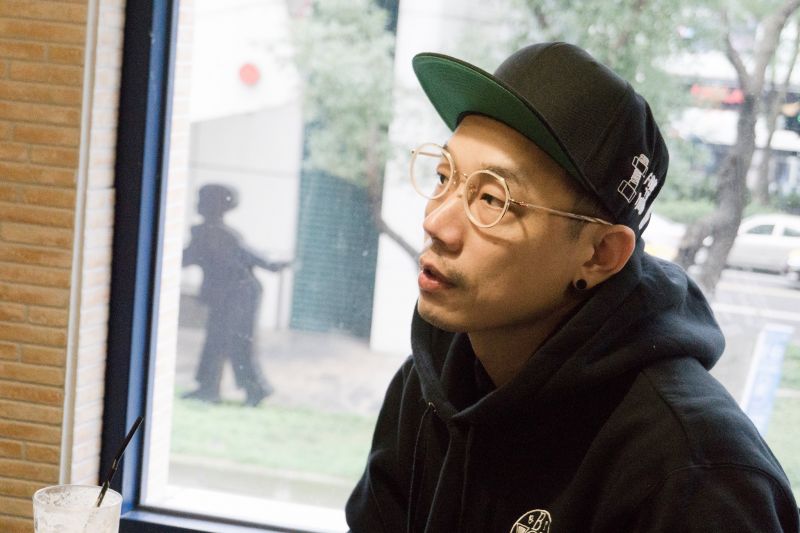 專訪DJ Mykal:滾石老闆對我說,可能三五年之後,華語電音最屌的是你的廠牌ROKON!(江婕羽攝)