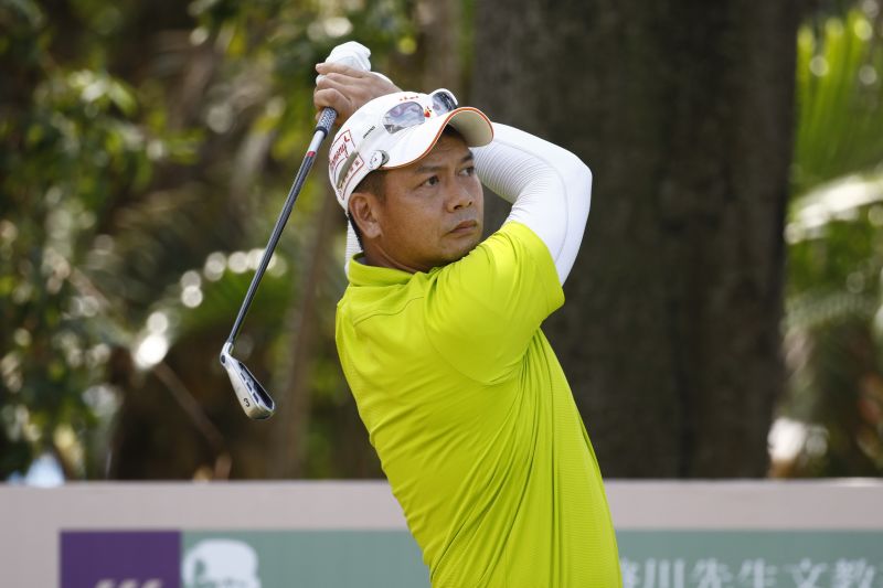高雄公開賽 首回合葉偉與李家豪暫時並列首位