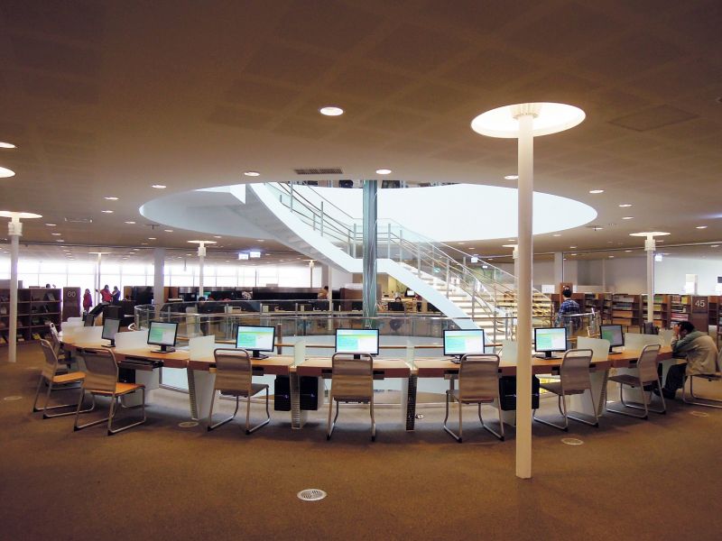 高雄市立圖書館總館,劉培森建築師事務所+竹中工務店;圖片提供/建築師雜誌社