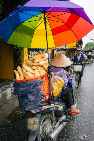 受過法國殖民影響，越南人已很習慣吃法國麵包，常當成早餐或是點心享用。（Photo│林芳如）