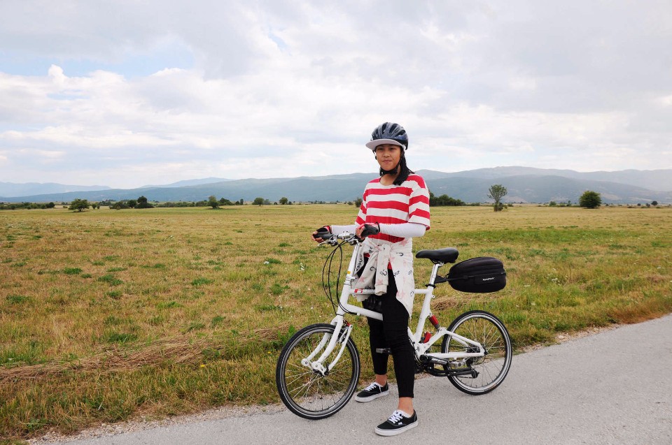 14歲的陳萱也成為最年輕女性單車環球壯遊者。（陳守忠提供）