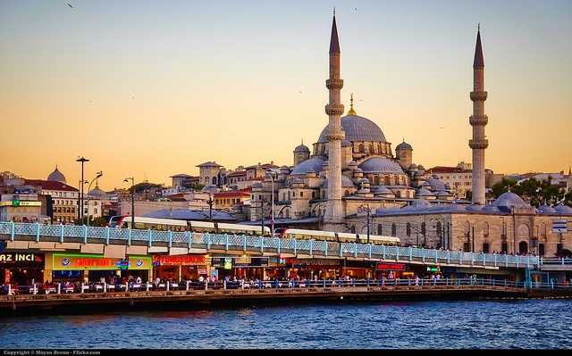 伊斯坦堡的藍色清真寺－（圖片來源：Flickr cc授權作者Moyan Brenn）