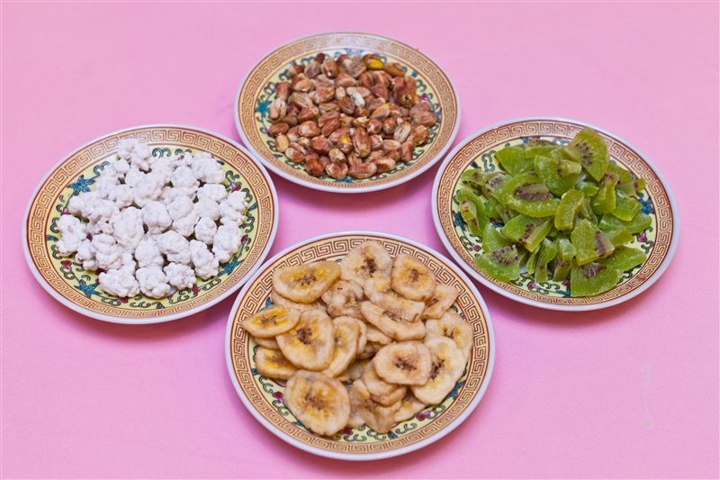 小滿漢全席的茶點、水果通通不能少。