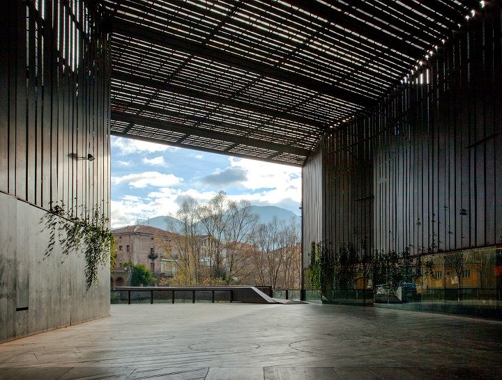 La Lira Theater Public Open Space;圖片提供/2017 The Pritzker Architecture Prize