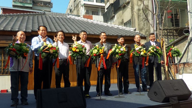 貴賓開幕剪綵;攝影:王進坤