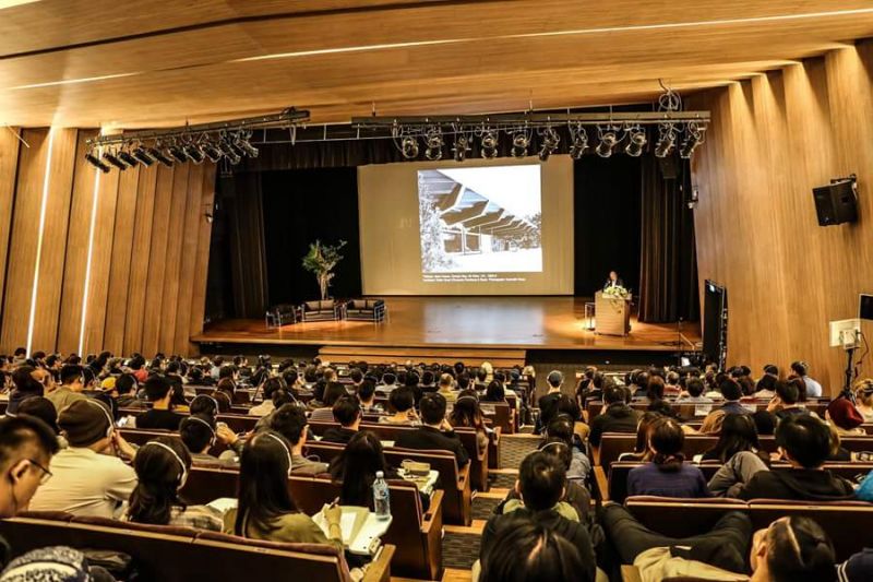 「Architect For Place」演講會場;圖片提供/實踐大學建築設計學系 攝影:藍子閎