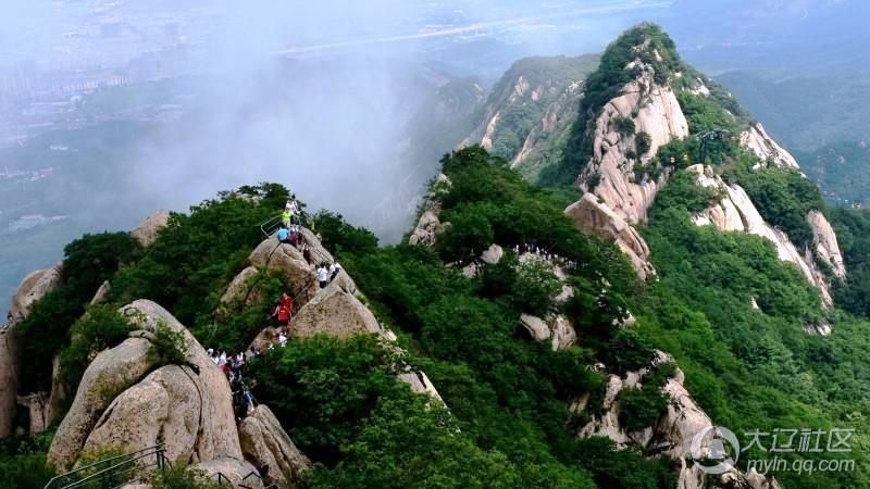 鳳城鳳凰山。(圖片來源:http://bit.ly/2oS21Te)