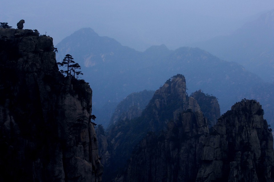 黃山登極頂 心與山的對話