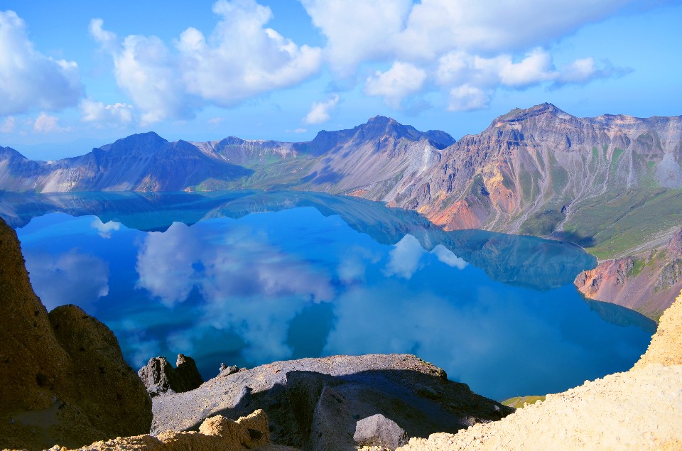 長白山最有名的景點,莫過於山上湖泊天池。(圖片來源 欣傳媒)