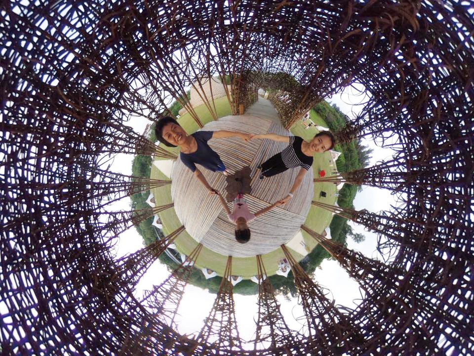 由山那村所提供的勤天幕360度自拍照。（圖片來源／《劉太太和你露營趣》）