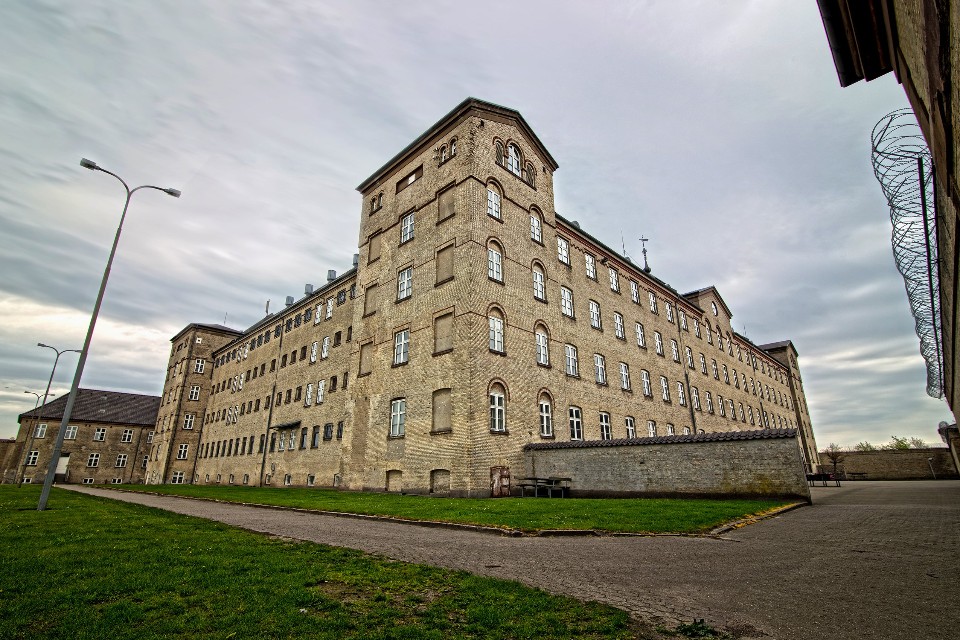 丹麥霍森的「SleepIn Fængslet」。(Booking.com提供)
