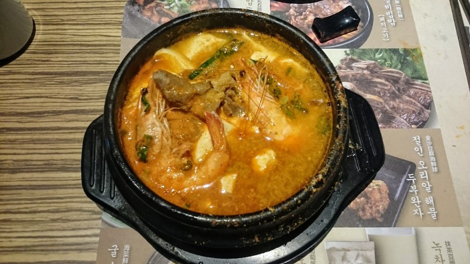 【美食】韓式料理「涓豆腐」，豆腐滑嫩小菜吃到飽