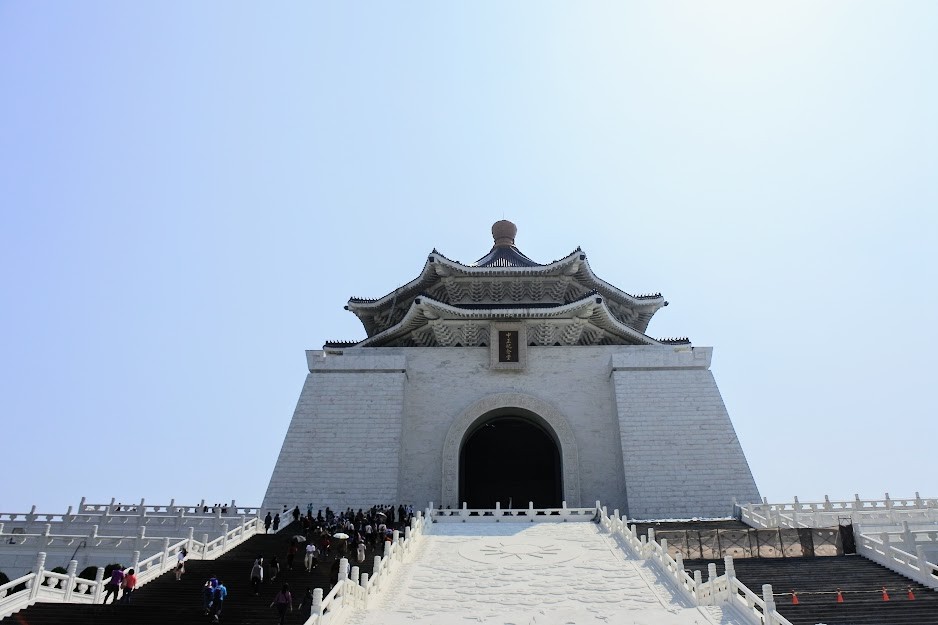 【旅遊】台北市賞花小旅行 - 中正紀念堂八重櫻、大漁櫻 粉紅