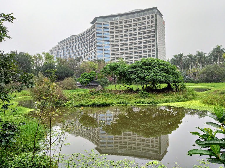 【旅遊】台北市賞花小旅行 - 「松山文創」賞櫻花及茶花，看藝