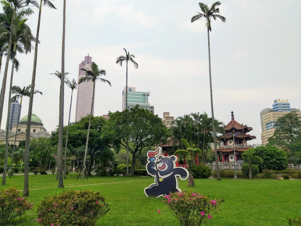 【旅遊】2019台北杜鵑花季，來「二二八和平公園」賞花尋百年