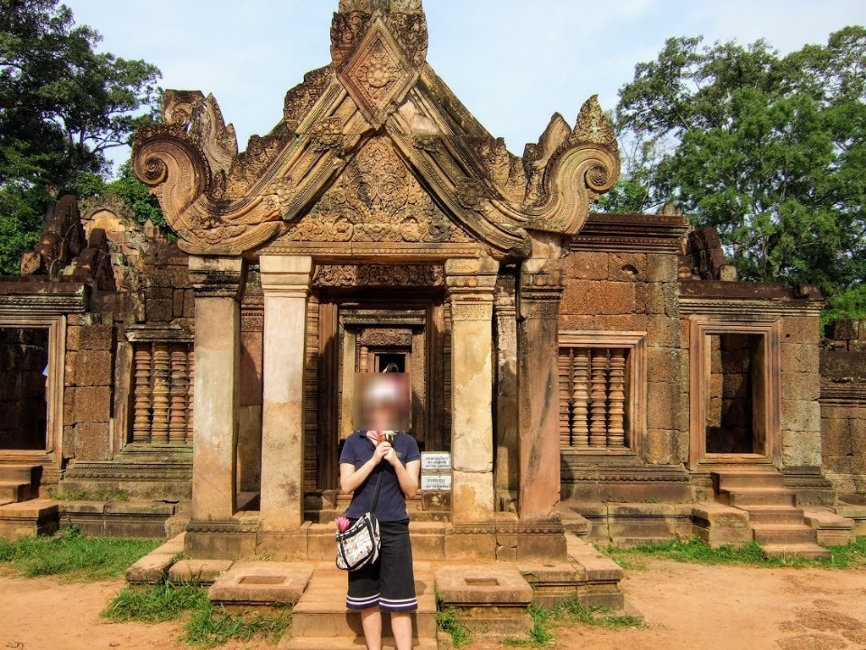 【旅遊】夏遊柬普寨 - 吳哥窟 粉紅城堡「女皇宮」、古墓奇兵