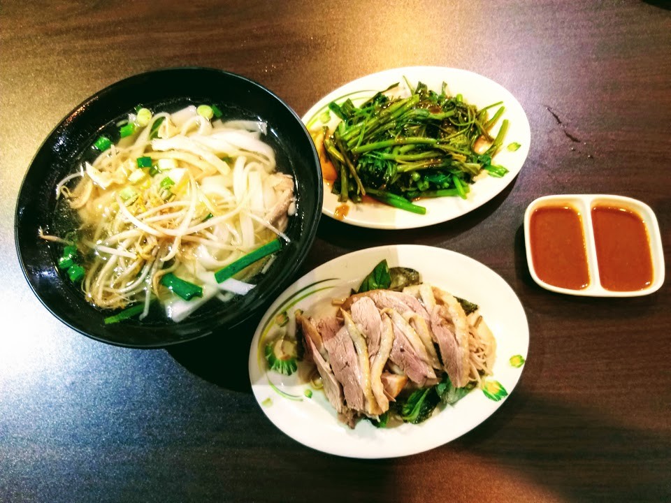 【美食】台北市東區 安東街「光頭鵝肉」，鵝肉甜鮮有Q勁、切仔