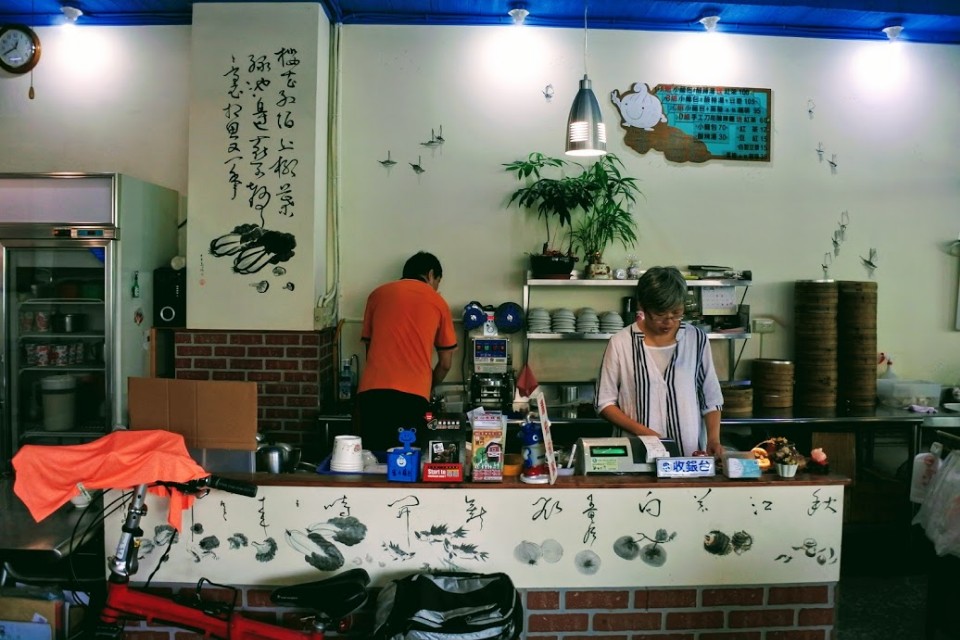 【美食】台中市西區「葉小籠包」水湳市場50年老店，模範街近草