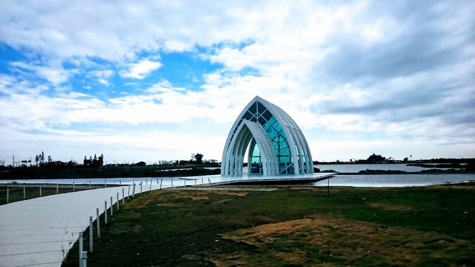 【旅遊】台南北門小旅行 - 「水晶教堂」好夢幻、錢來也雜貨店