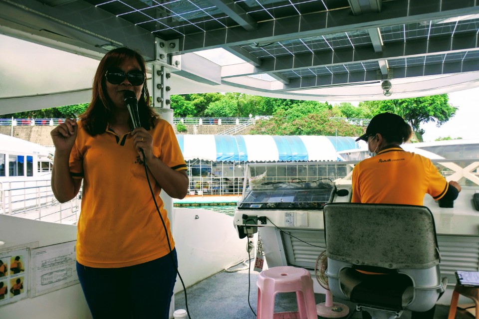 【旅遊】台南「烏山頭水庫風景區」，乘「太陽能觀光遊艇」遊珊瑚