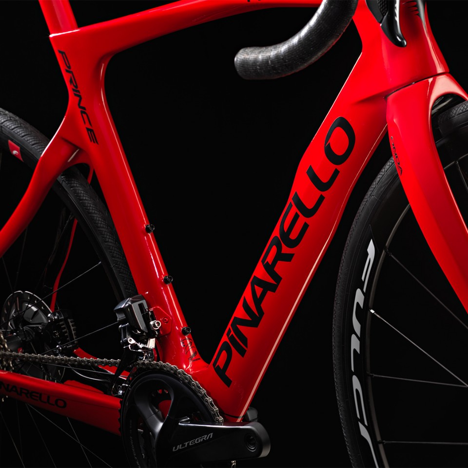 pinarello prince 2021 blue steel