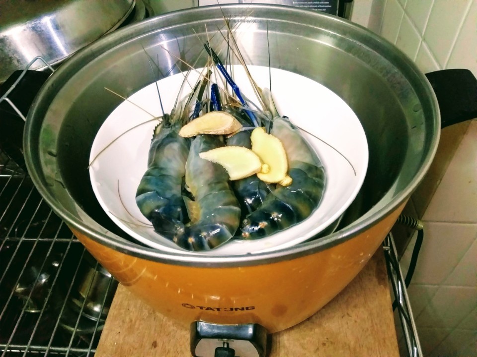 【美食】「親親海泰蝦」泰國蝦推薦，泰國蝦家庭料理分享-中秋烤