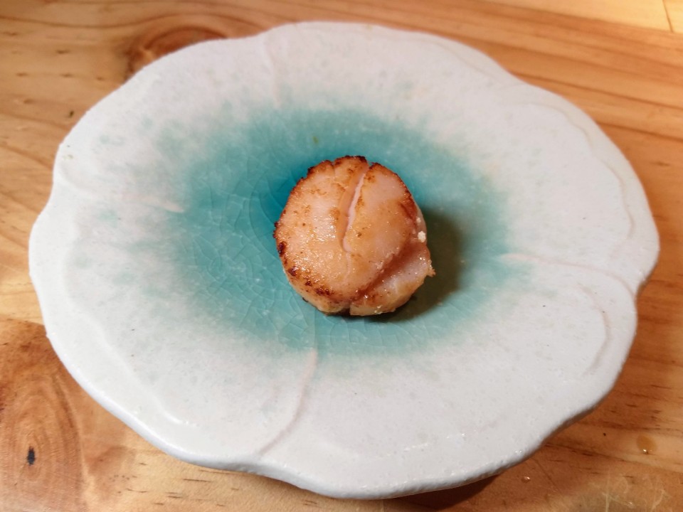 【美食】台北市東區日本料理推薦「安東建一水產」， 手抓海鮮盤