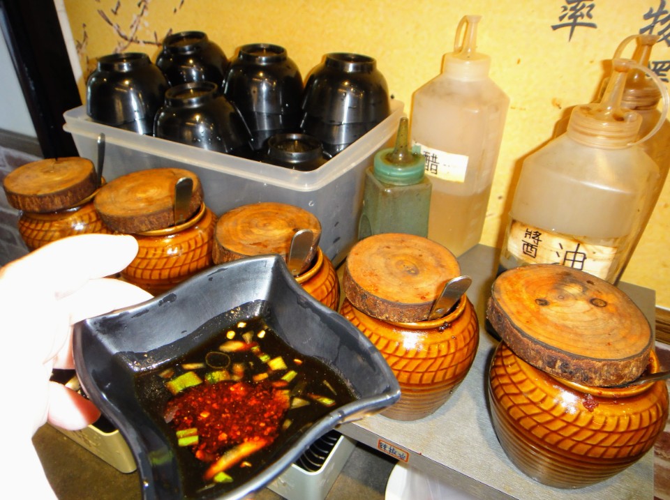 【美食】「士林哈爾濱餃子館」士林水餃推薦，欣味王將麵、酸菜白