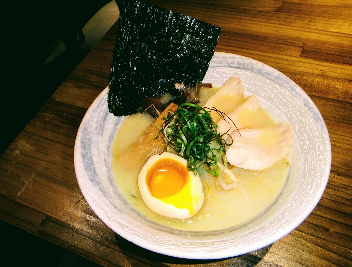 【美食】「燈來拉麵」蘆洲拉麵推薦，日式拉麵丼飯好美味、捷運三