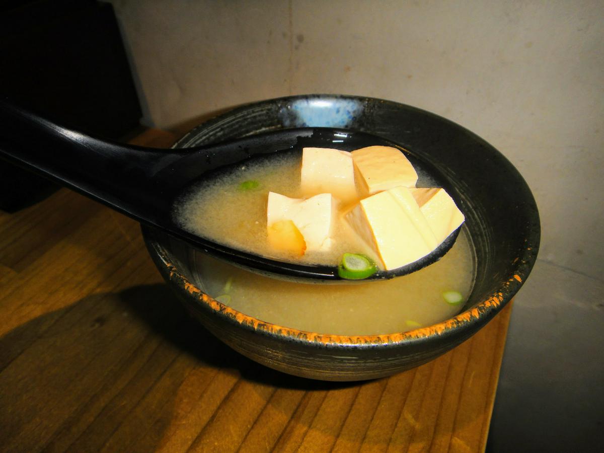 【美食】「燈來拉麵」蘆洲拉麵推薦，日式拉麵丼飯好美味、捷運三